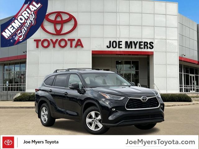 used 2023 Toyota Highlander car, priced at $34,691