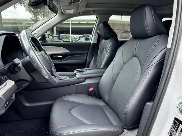 new 2025 Toyota Grand Highlander car, priced at $59,929