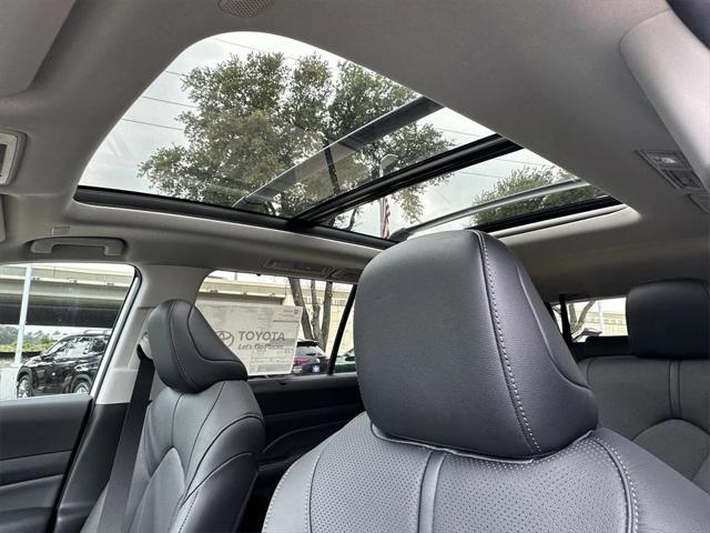 new 2025 Toyota Grand Highlander car, priced at $59,929