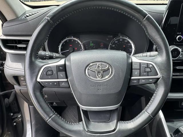 used 2023 Toyota Highlander car, priced at $32,691