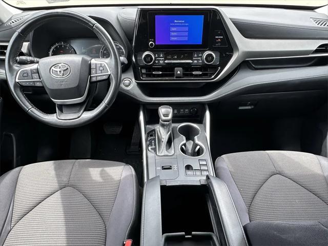 used 2023 Toyota Highlander car, priced at $32,691