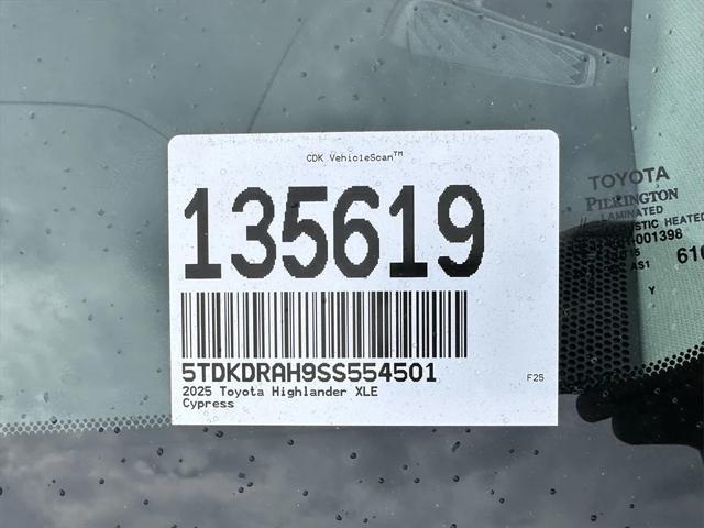 new 2025 Toyota Highlander car, priced at $46,962