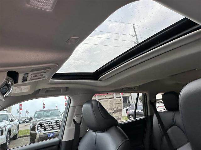 new 2025 Toyota Highlander car, priced at $46,962