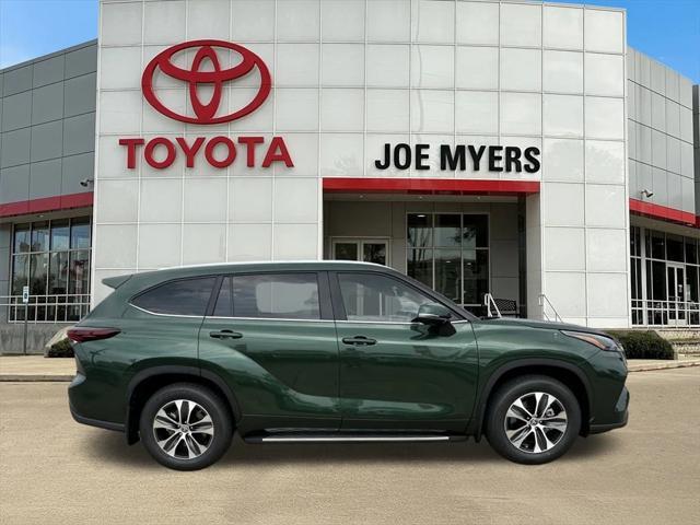 new 2025 Toyota Highlander car, priced at $46,962