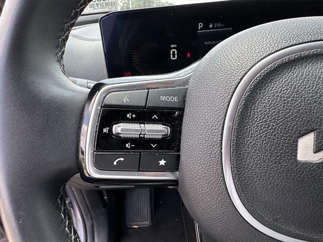 used 2024 Kia Sorento car, priced at $29,691