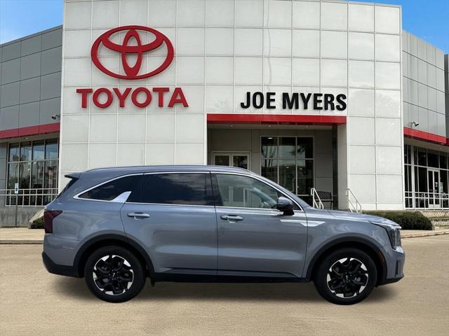 used 2024 Kia Sorento car, priced at $29,691