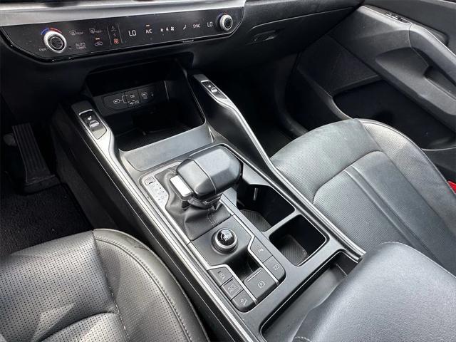used 2024 Kia Sorento car, priced at $29,691