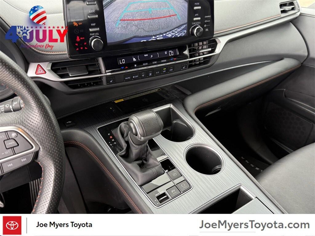 used 2023 Toyota Sienna car, priced at $45,891