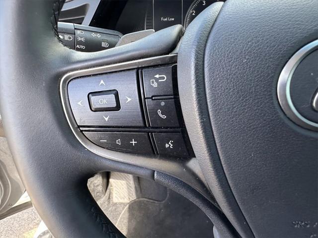 used 2022 Lexus ES 350 car, priced at $36,999