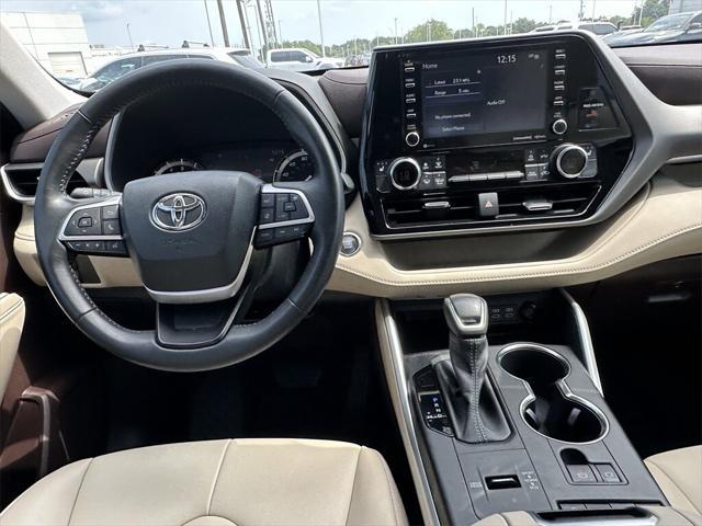 used 2022 Toyota Highlander car, priced at $35,691