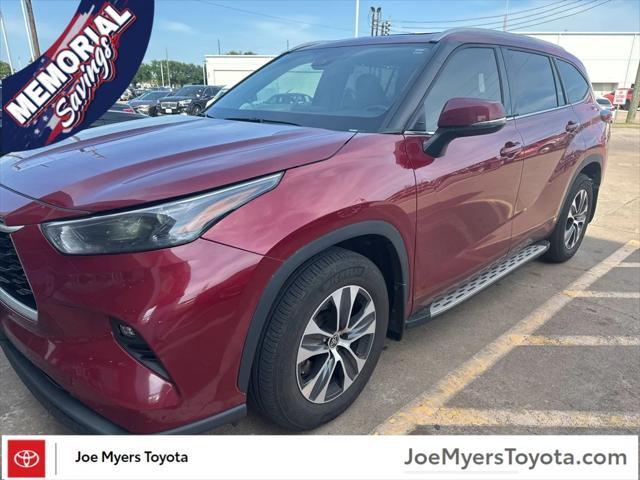 used 2022 Toyota Highlander car, priced at $35,691