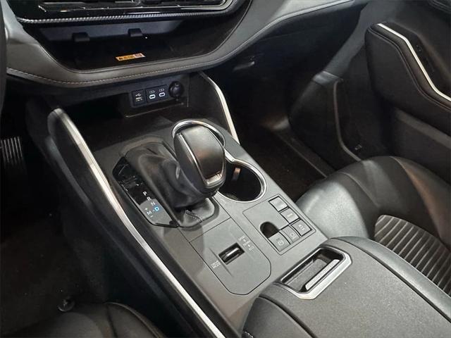 used 2024 Toyota Highlander car, priced at $43,550