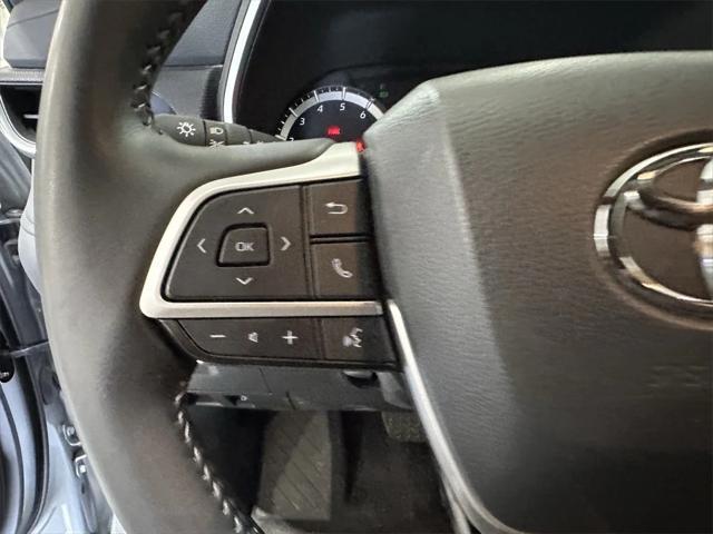 used 2024 Toyota Highlander car, priced at $43,550