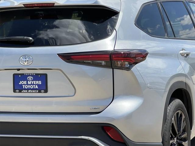 used 2024 Toyota Highlander car, priced at $43,550