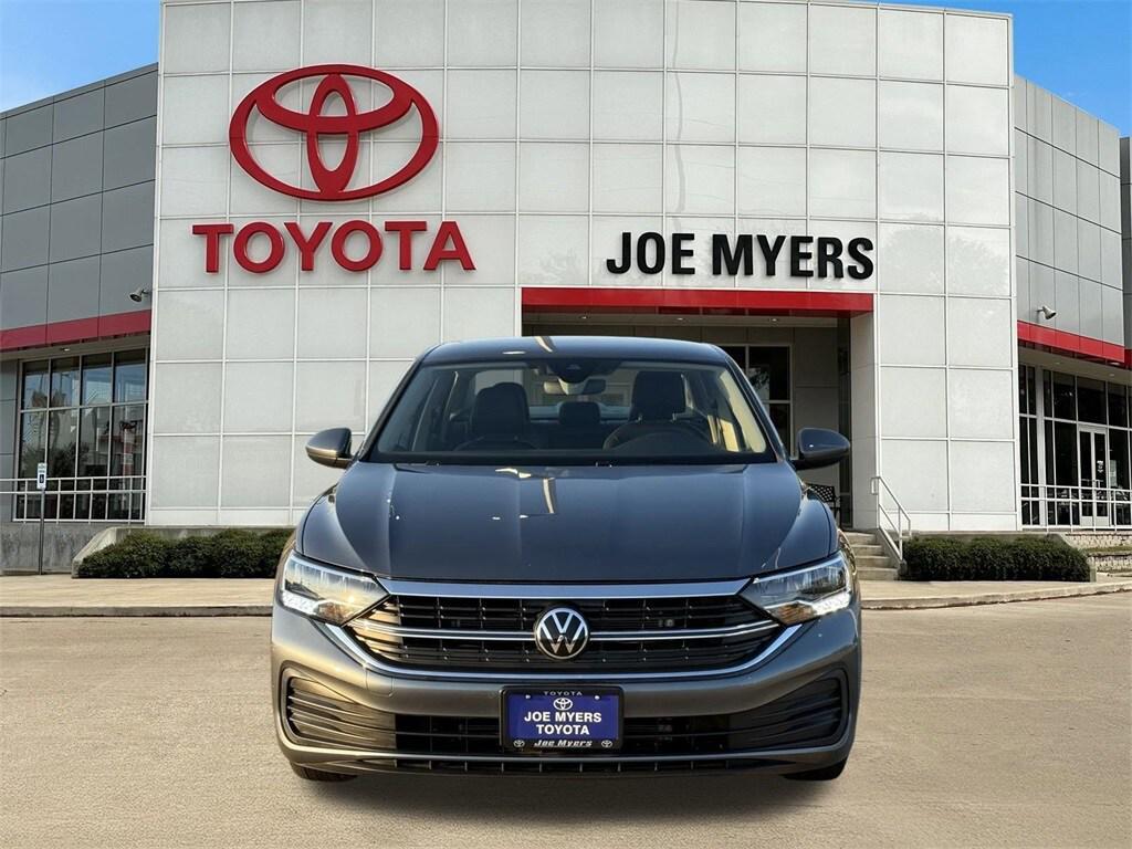 used 2024 Volkswagen Jetta car, priced at $20,291
