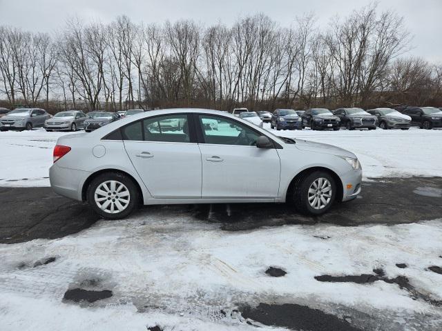 used 2011 Chevrolet Cruze car, priced at $3,999