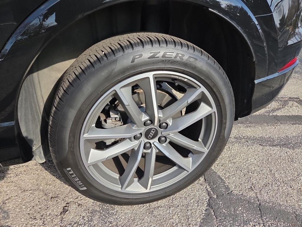 used 2024 Audi Q3 car, priced at $32,895