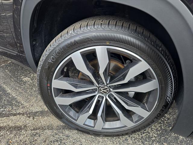 used 2022 Volkswagen Atlas car, priced at $38,500