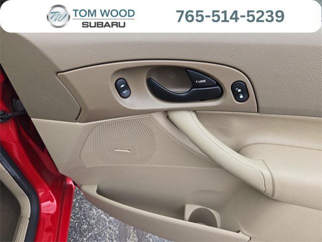 used 2007 Ford Focus car, priced at $3,900