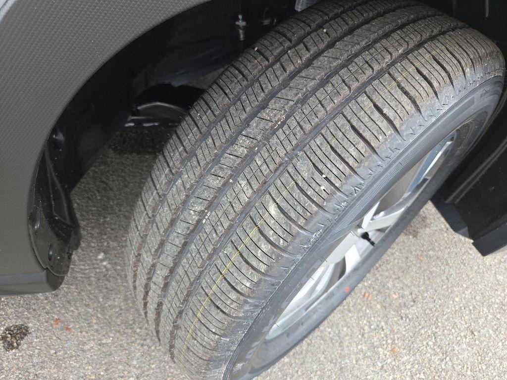 new 2025 Subaru Ascent car, priced at $42,100