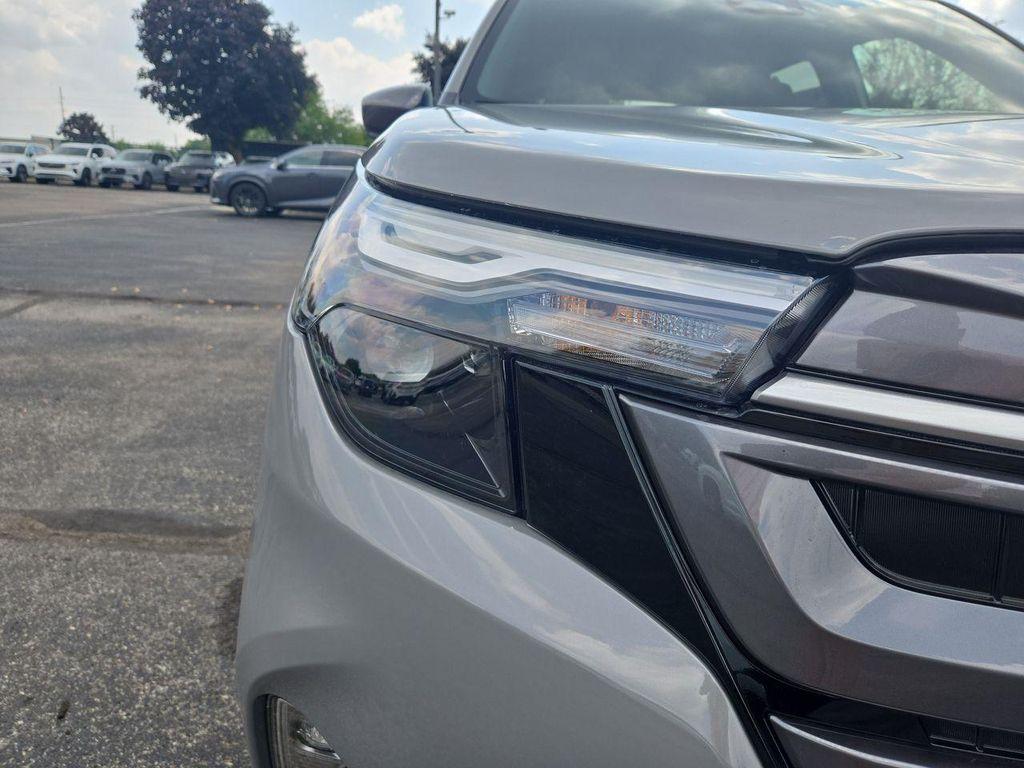 new 2025 Subaru Forester car, priced at $36,073