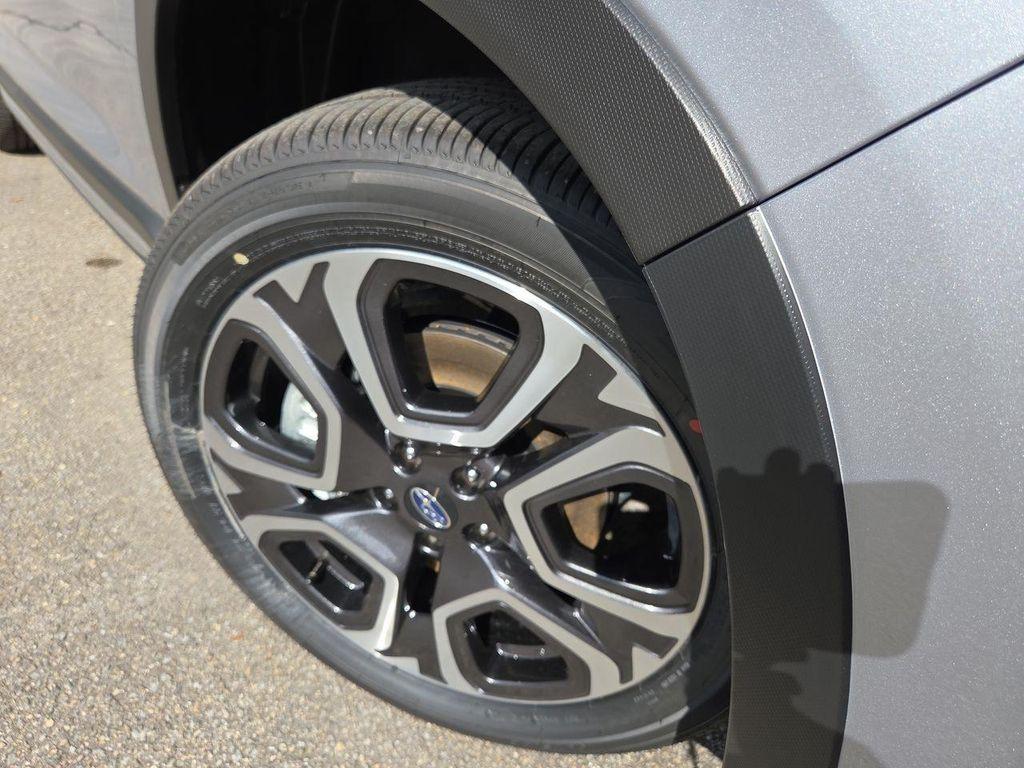 new 2025 Subaru Ascent car, priced at $50,329