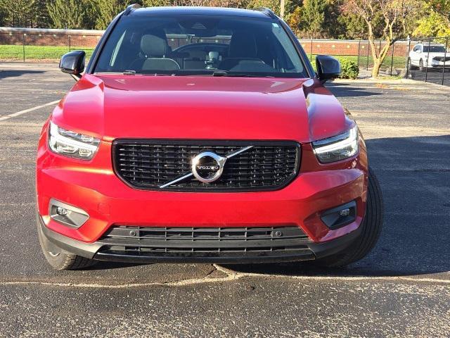 used 2019 Volvo XC40 car, priced at $24,500