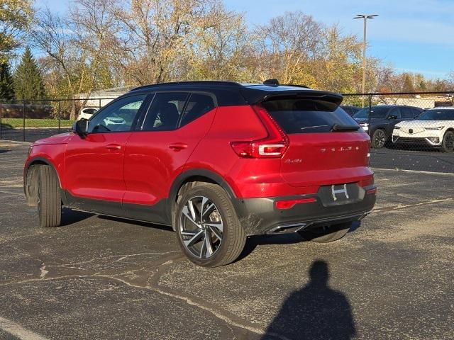 used 2019 Volvo XC40 car, priced at $24,500