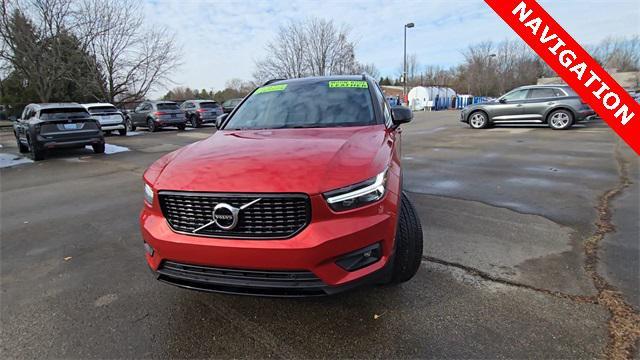 used 2019 Volvo XC40 car, priced at $22,895