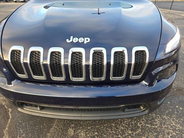 used 2014 Jeep Cherokee car, priced at $12,200