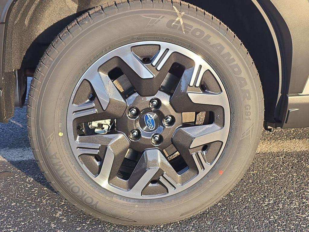 new 2025 Subaru Forester car, priced at $35,554