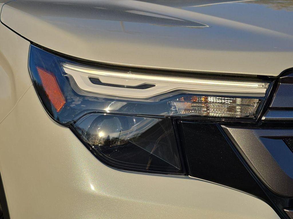 new 2025 Subaru Forester car, priced at $35,554