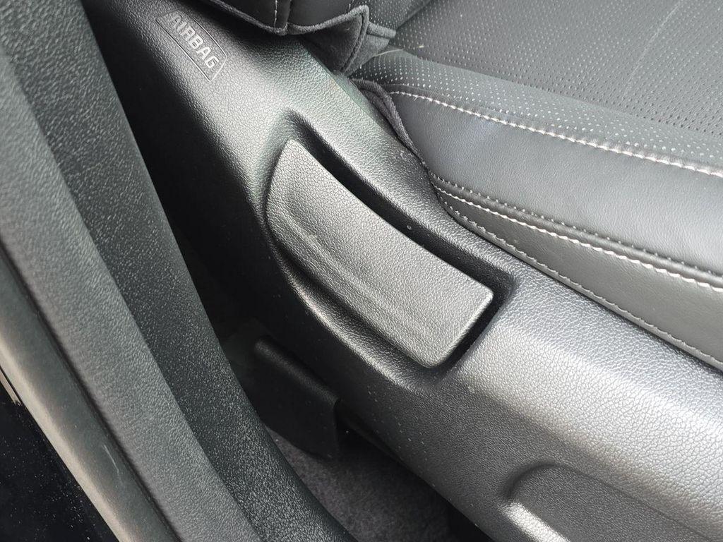 used 2025 Kia Sorento car, priced at $32,595