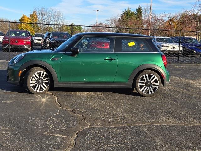 used 2024 MINI Hardtop car, priced at $29,995