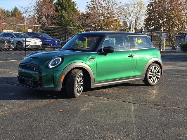 used 2024 MINI Hardtop car, priced at $29,995