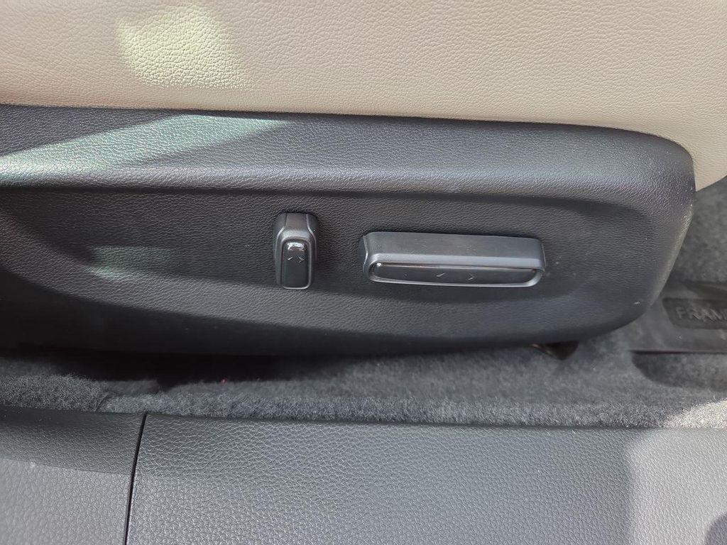used 2022 Honda Accord Hybrid car, priced at $28,200