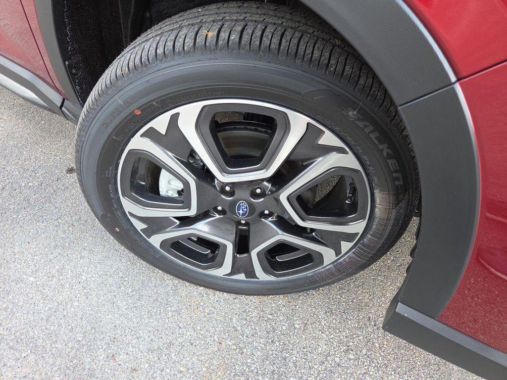 new 2025 Subaru Ascent car, priced at $50,329