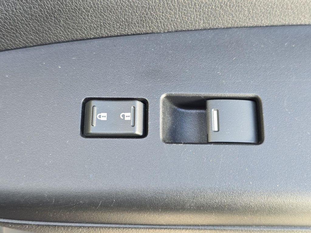 used 2015 Honda CR-V car, priced at $13,395