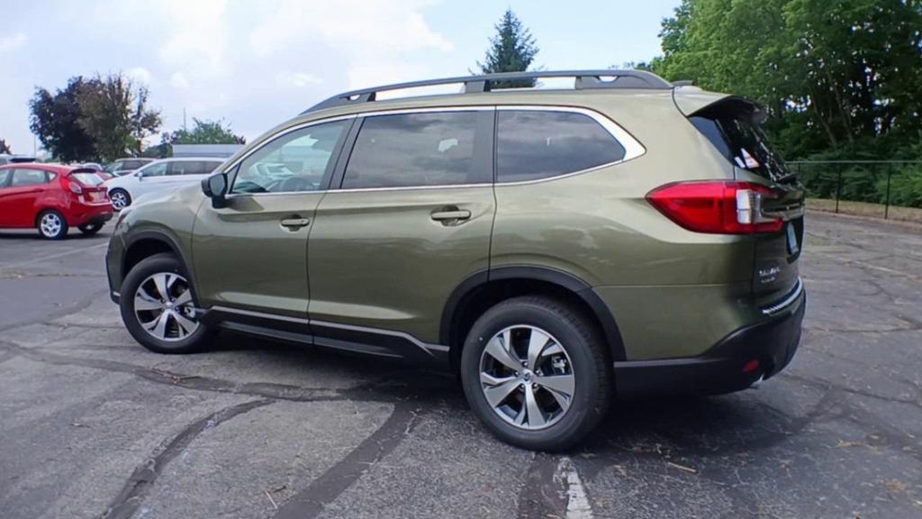 new 2025 Subaru Ascent car, priced at $42,275