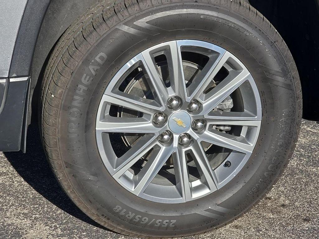 used 2023 Chevrolet Traverse car, priced at $28,795