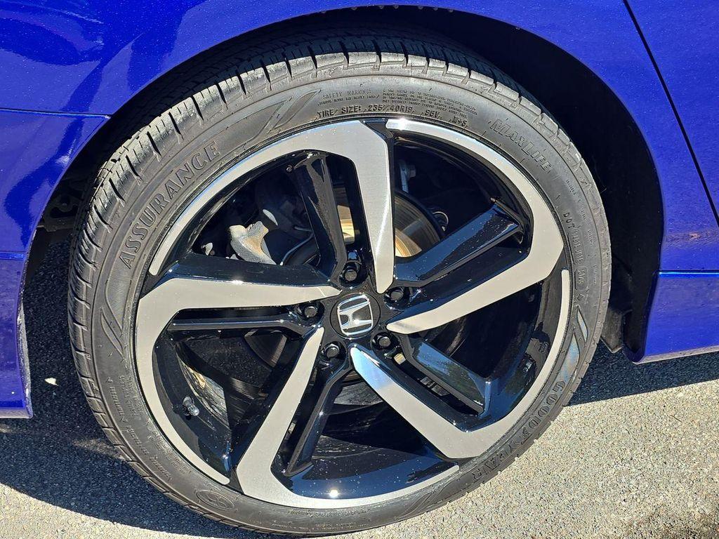 used 2022 Honda Accord Hybrid car, priced at $25,195