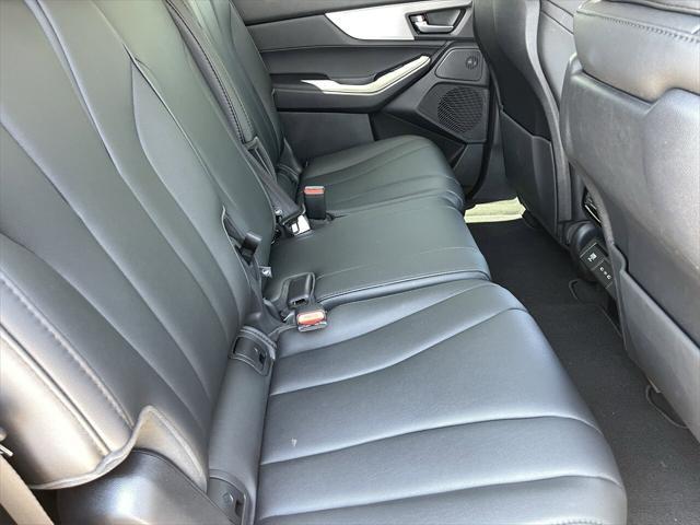 used 2025 Acura MDX car, priced at $47,998