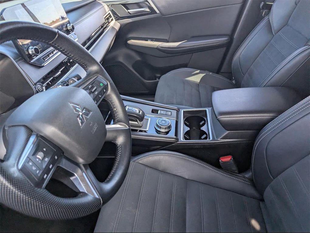 used 2024 Mitsubishi Outlander car, priced at $23,350