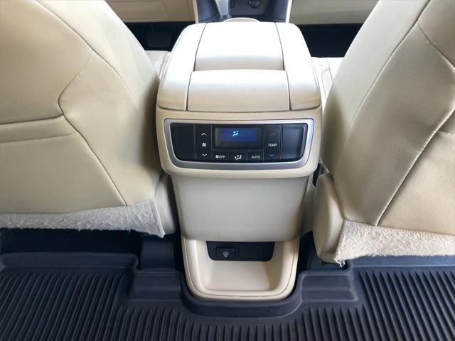 used 2015 Toyota Highlander car, priced at $16,889