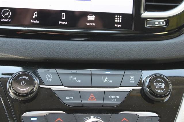 used 2023 Chrysler Pacifica car, priced at $23,750