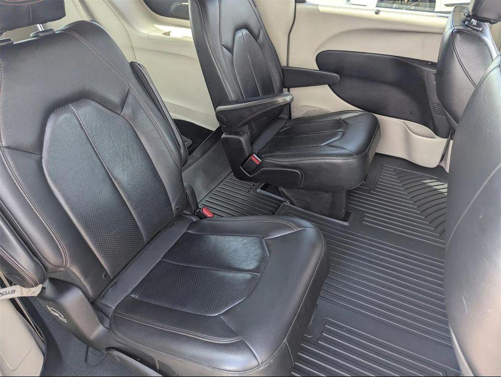 used 2019 Chrysler Pacifica car, priced at $14,998