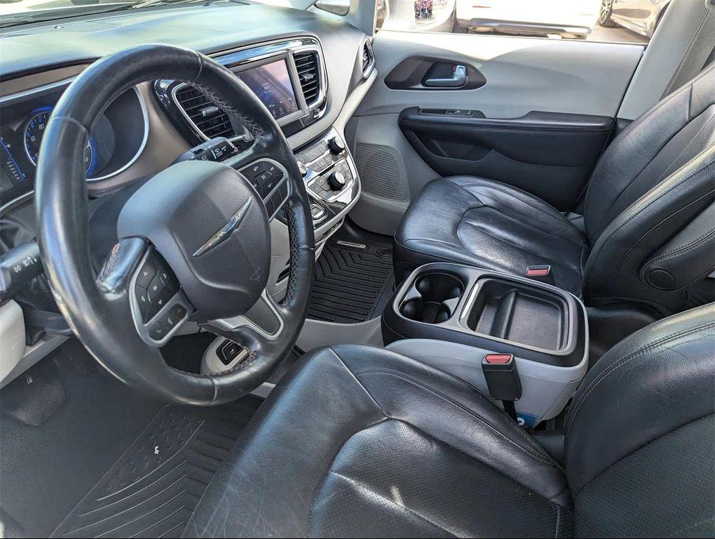 used 2019 Chrysler Pacifica car, priced at $14,998