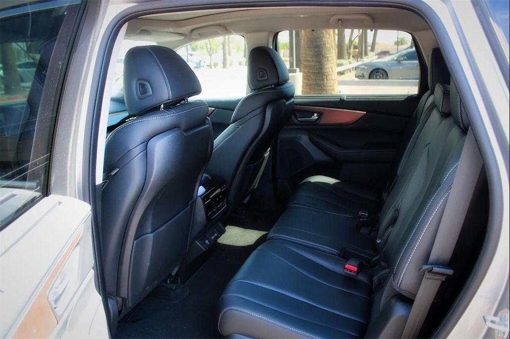 used 2022 Acura MDX car, priced at $34,395
