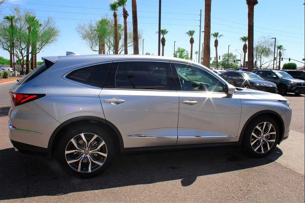 used 2022 Acura MDX car, priced at $34,395