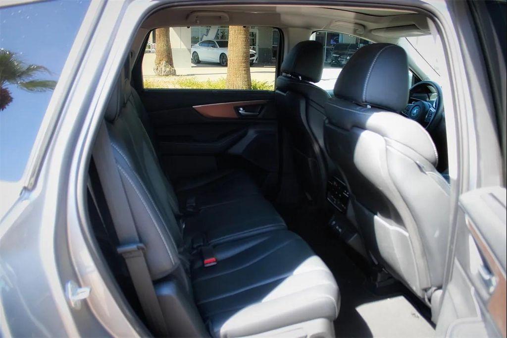 used 2022 Acura MDX car, priced at $34,395